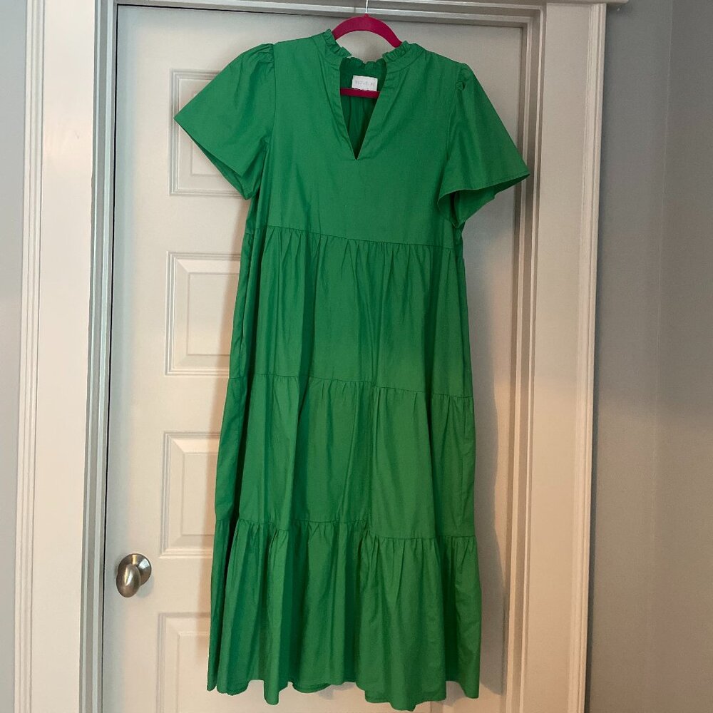 green dress